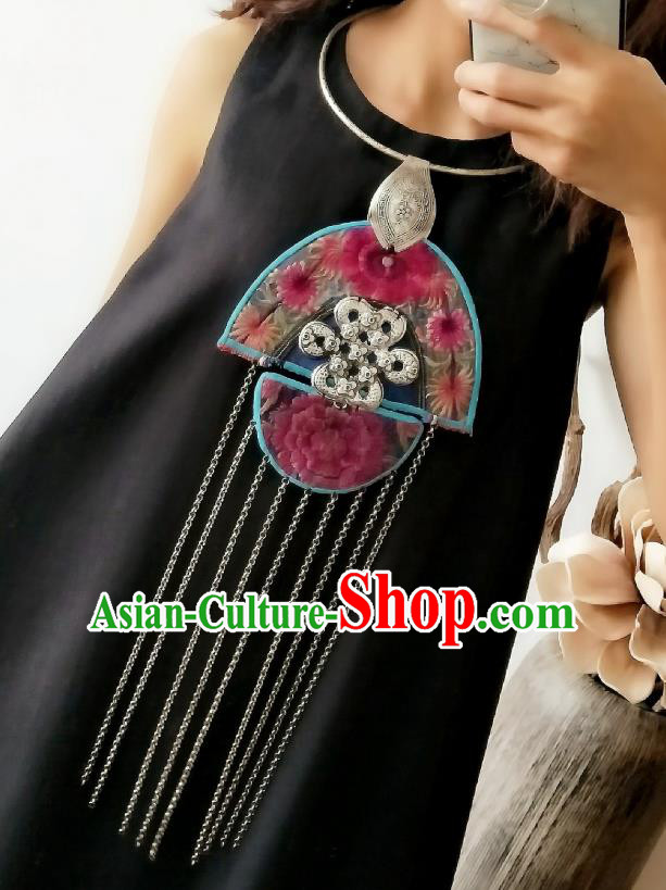 China Miao Ethnic National Silver Tassel Accessories Handmade Traditional Embroidered Necklace