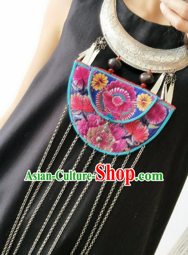 China Miao Ethnic Silver Necklet Handmade Traditional National Embroidered Necklace Tassel Accessories