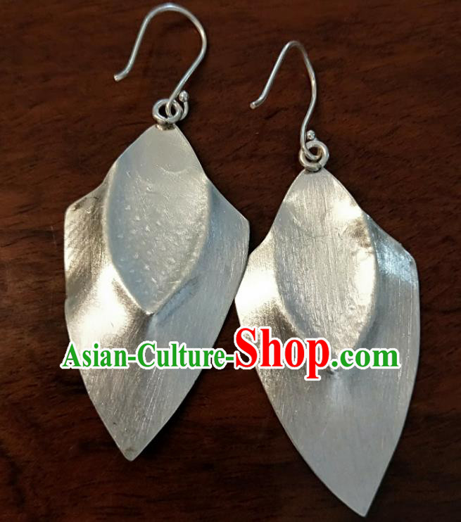China Traditional Miao Ethnic Ear Accessories Handmade Women Jewelry National Silver Carving Fish Earrings