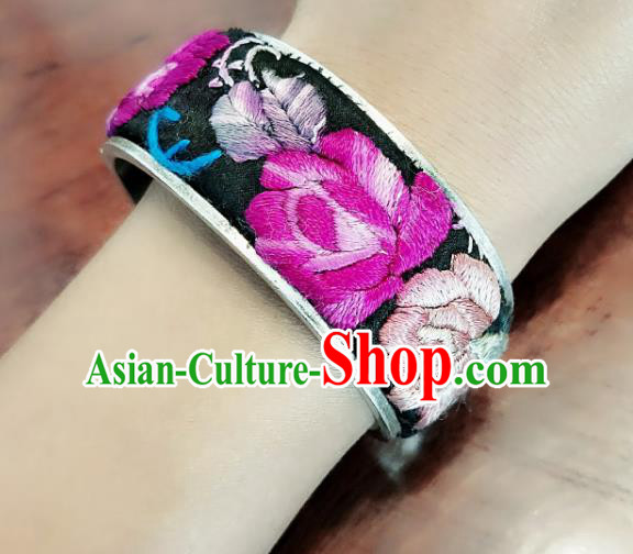 China Traditional Silver Accessories Miao Ethnic Bracelet Handmade National Embroidered Bangle