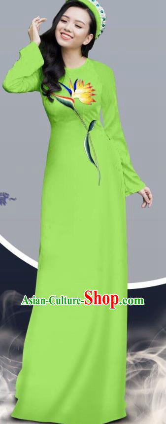 Vietnamese Traditional Clothing Long Dress with Loose Pants Outfits Women Fashion Asian Vietnam Light Green Ao Dai Cheongsam