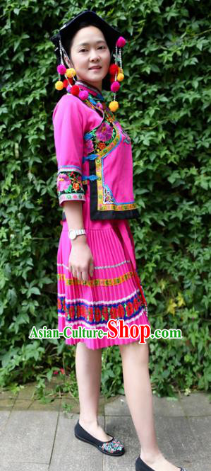China Ethnic Women Folk Dance Rosy Blouse and Short Pleated Skirt Traditional Yi Nationality Clothing Custom Fashion with Headwear