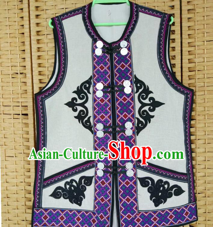 Chinese Bai Nationality White Flax Vest Quality Ethnic Men Costumes Short Waistcoat