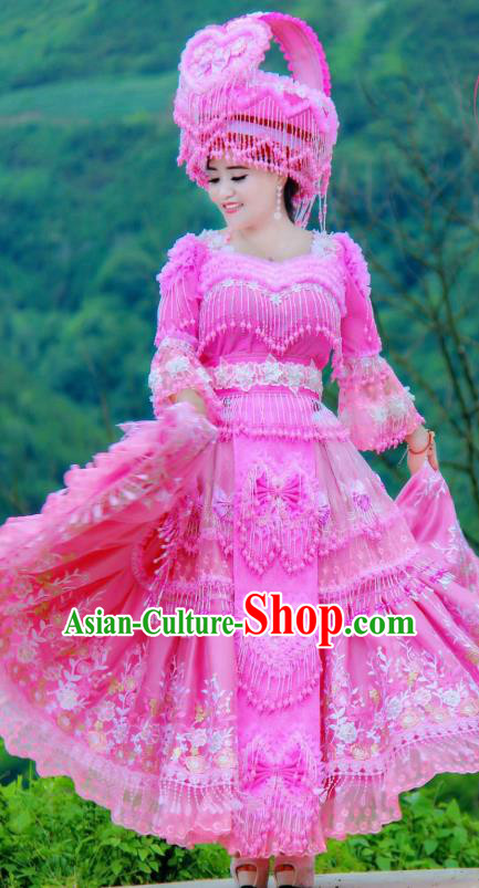 China Guangxi Yao Minority Bride Rosy Blouse and Long Skirt with Hat Miao Ethnic Nationality Female Photography Costumes Wedding Clothing