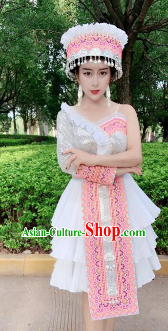Yunnan Wenshan Minority Folk Dance Short Dress Traditional Festival Celebration Costumes China Miao Ethnic Women Apparels and Headpiece