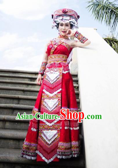 China Yi Nationality Traditional Wedding Red Dress and Headwear Ethnic Bride Apparels Yunnan Minority Embroidered Costumes