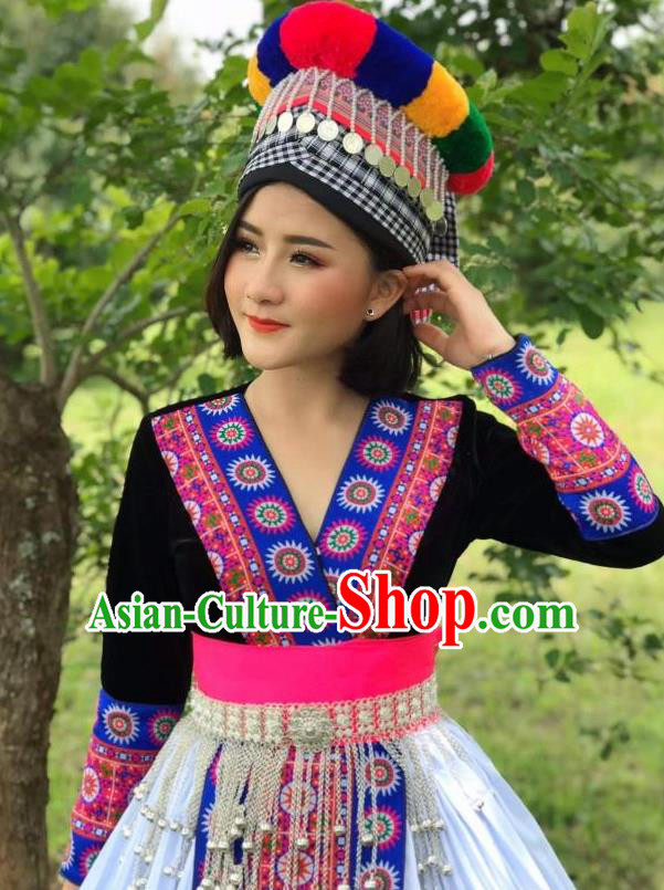 China Yi Minority Black Velvet Blouse and Skirt Nationality Stage Performance Costumes Ethnic Women Dance Clothing with Hat