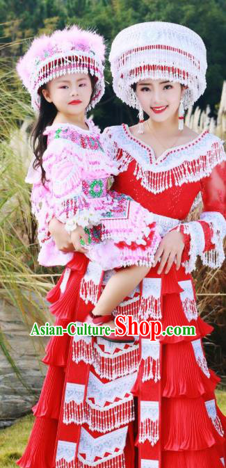 China Yunnan Wedding Costumes Red Blouse and Long Skirt Miao Ethnic Women Travel Photography Fashion with Headdress