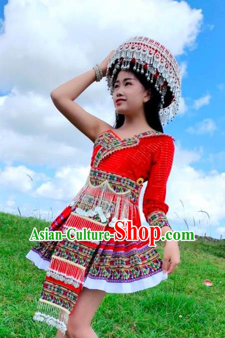 China Tourist Attraction Stage Show Red Short Dress Photography Clothing Traditional Miao Minority Women Costumes and Headwear