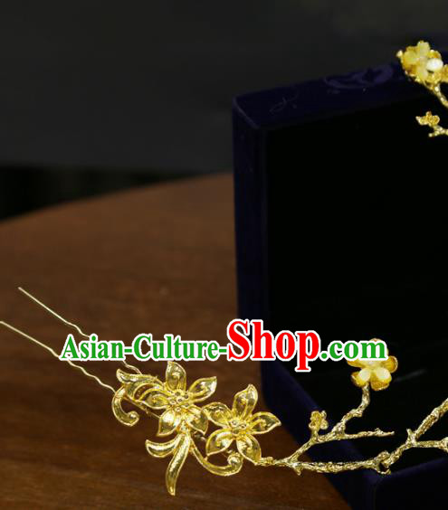 Chinese Wedding Golden Plum Hairpin Traditional Classical Hair Accessories Xiuhe Suit Hair Clasp