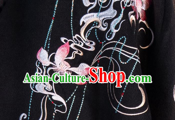 Traditional China Jin Dynasty Clothing Ancient Imperial Concubine Embroidered Black Cloak