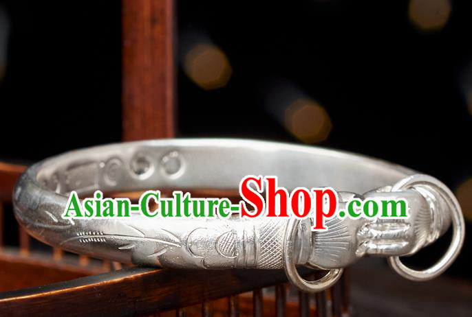 China National Handmade Silver Carving Bracelet Ancient Court Princess Jewelry Accessories