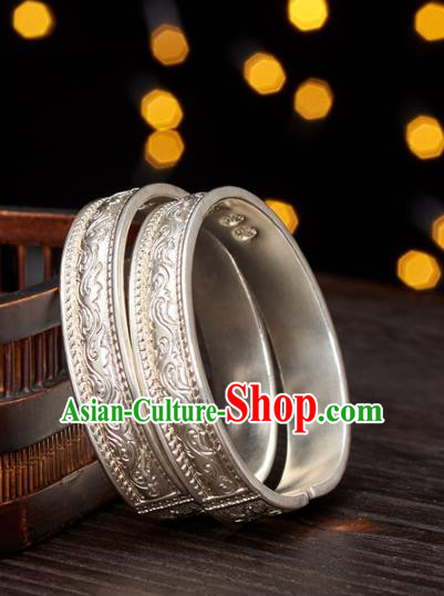 China Handmade Wedding Bracelet Carving Cloud Silver Jewelry Accessories