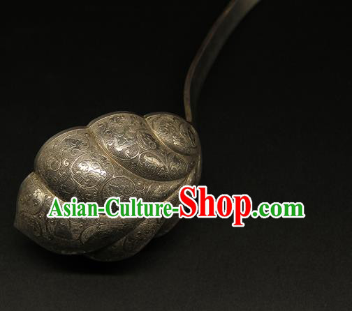 China Tang Dynasty Collectible Accessories Ancient Silver Spoon