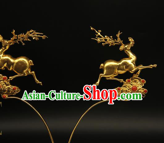 China Ancient Queen Golden Deer Hair Stick Handmade Hair Accessories Traditional Ming Dynasty Hairpin