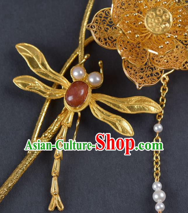 China Traditional Ming Dynasty Palace Agate Hair Stick Handmade Hair Jewelry Ancient Empress Golden Lotus Dragonfly Tassel Hairpin