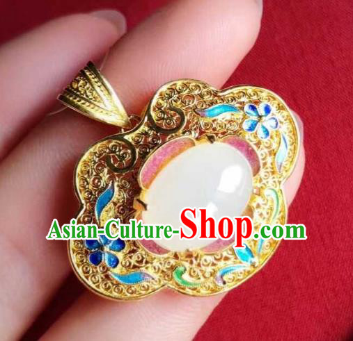 China Traditional Qing Dynasty White Chalcedony Jewelry Necklet Pendant Accessories Ancient Court Queen Cloisonne Necklace