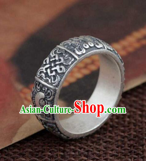 China Traditional Handmade Carving Silver Bracelet National Bangle Accessories