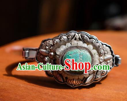 Chinese Handmade Beads Bracelet Accessories Traditional Silver Carving Butterfly Jewelry