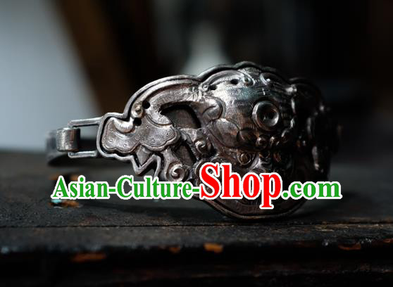 Chinese Handmade Silver Carving Tiger Bracelet Accessories Traditional Bangle Jewelry