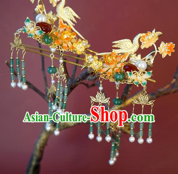 China Bride Jade Tassel Hairpin Hair Accessories Traditional Wedding Xiuhe Suit Golden Bird Hair Stick