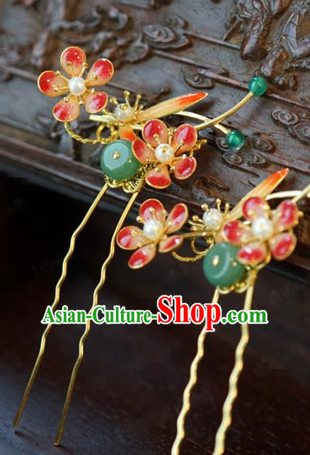 China Traditional Wedding Plum Blossom Hair Stick Xiuhe Suit Hair Accessories Bride Jade Hairpin