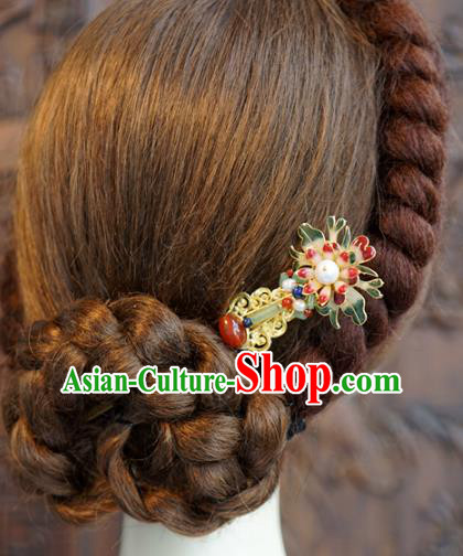China Ancient Bride Golden Lute Hair Stick Traditional Xiuhe Suit Hair Accessories Wedding Agate Jade Hairpin