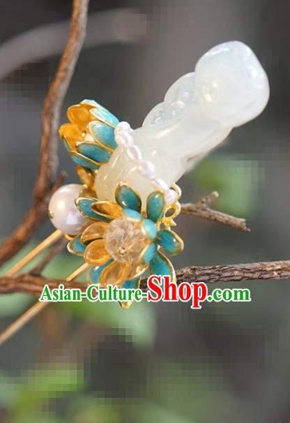 China Traditional Wedding Hair Accessories Xiuhe Suit Headpieces Ancient Bride Jade Hair Comb and Hairpins