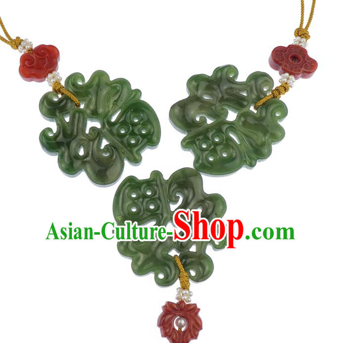 China Classical Cheongsam Brooch Traditional Handmade Hetian Jade Pendant