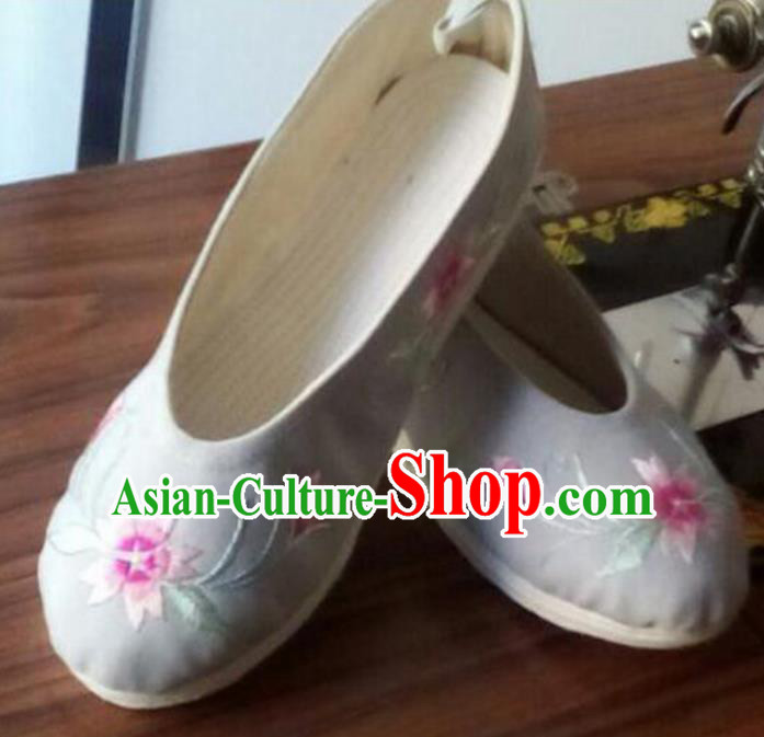 Chinese Traditional Kung Fu Shoes Opera Shoes Hanfu Shoes Grey Embroidered Shoes for Women