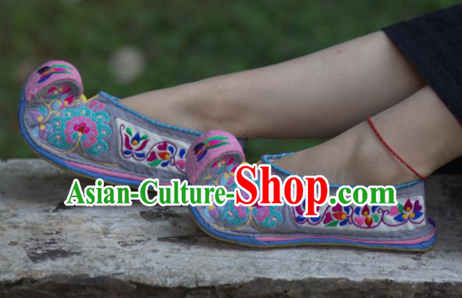 Chinese Embroidered Grey Shoes Handmade Hanfu Shoes Traditional National Shoes for Women
