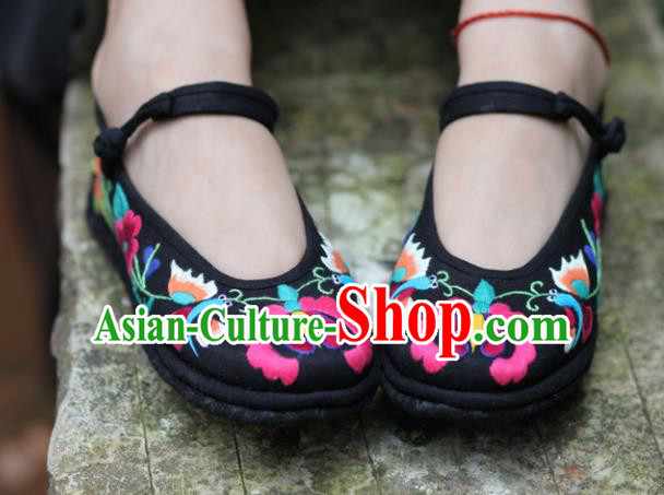 Chinese Traditional National Embroidered Flowers Black Shoes Hanfu Shoes for Women