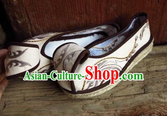 Chinese Handmade Beige Embroidered Shoes Hanfu Shoes Traditional National Shoes for Women