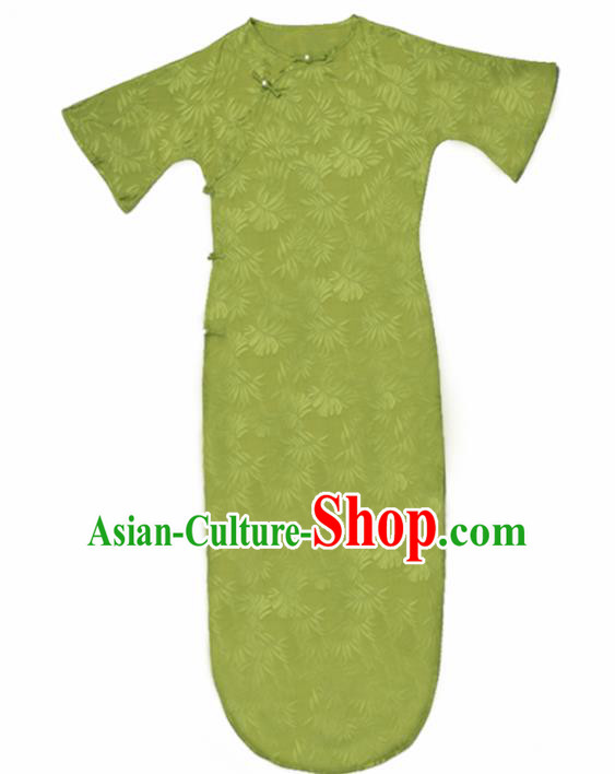 Chinese Traditional Light Green Silk Cheongsam Costume Republic of China Mandarin Qipao Dress for Women