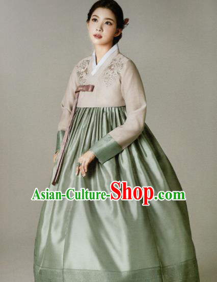 Korean Traditional Hanbok Princess Beige Blouse and Green Satin Dress Outfits Asian Korea Fashion Costume for Women