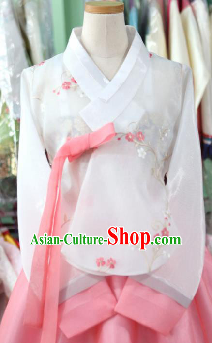 Korean Traditional Garment Bride Mother Hanbok Embroidered White Blouse and Pink Dress Outfits Asian Korea Fashion Costume for Women