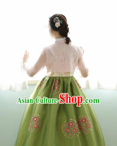 Korean Traditional Court Hanbok Garment Pink Blouse and Green Dress Asian Korea Fashion Costume for Women