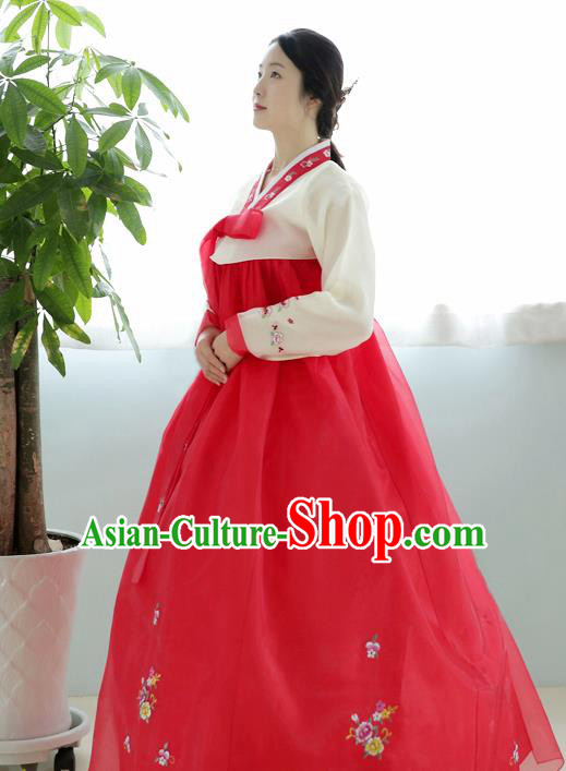 Korean Traditional Court Hanbok Garment Beige Blouse and Red Dress Asian Korea Fashion Costume for Women