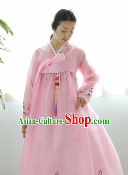Korean Traditional Court Hanbok Garment Blouse and Pink Dress Asian Korea Fashion Costume for Women