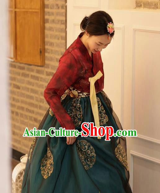 Korean Traditional Bride Hanbok Purplish Red Blouse and Green Dress Garment Asian Korea Fashion Costume for Women