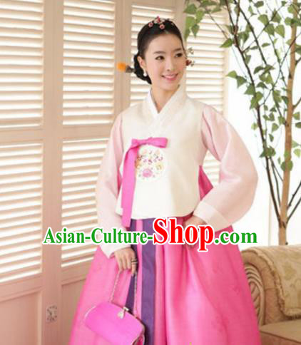 Korean Traditional Court Hanbok Garment Embroidered White Blouse and Pink Dress Asian Korea Fashion Costume for Women