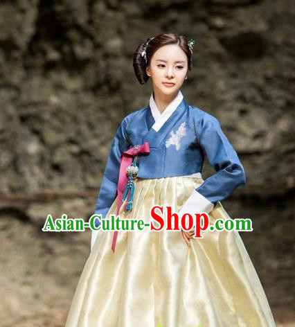 Korean Traditional Bride Court Hanbok Navy Satin Blouse and Yellow Dress Garment Asian Korea Fashion Costume for Women