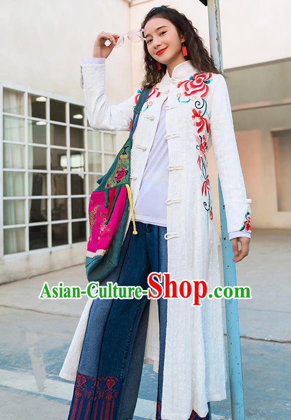 Chinese Traditional Embroidered White Dust Coat National Overcoat Costumes for Women