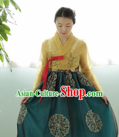 Korean Traditional Dance Hanbok Yellow Blouse and Green Dress Garment Asian Korea Fashion Costume for Women