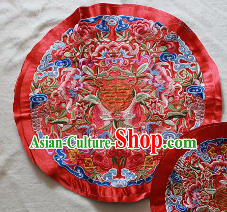 Chinese Traditional Embroidered Bats Peach Red Round Patch Embroidery Craft Embroidering Accessories