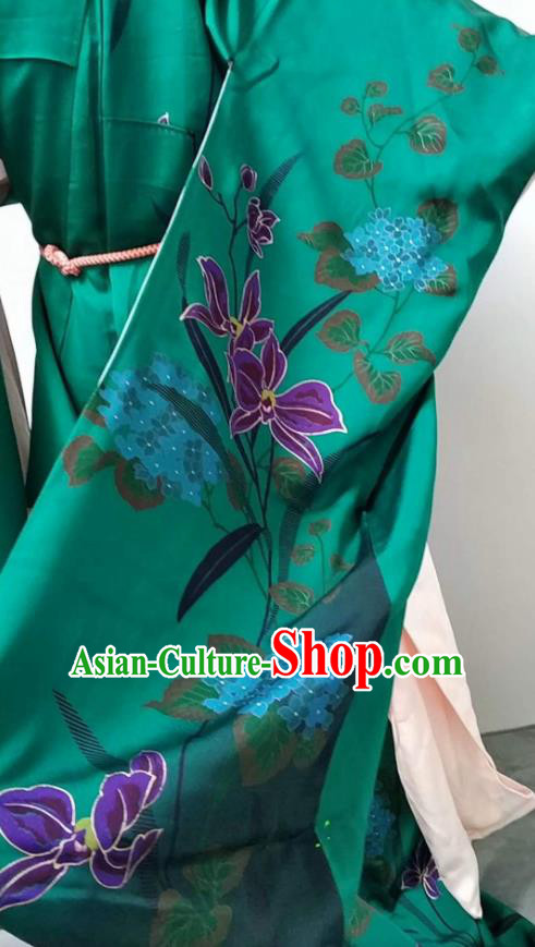 Traditional Japan Geisha Printing Lily Flowers Green Brocade Furisode Kimono Asian Japanese Fashion Apparel Costume for Women