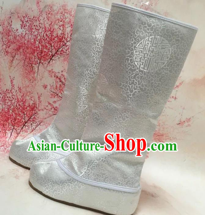 Chinese Traditional Handmade Hanfu White Satin Boots Ancient Swordsman Shoes for Men