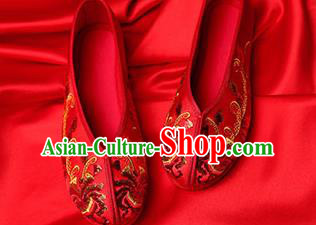 Chinese Traditional Sequins Flower Red Embroidered Shoes Opera Shoes Hanfu Shoes Wedding Shoes for Women