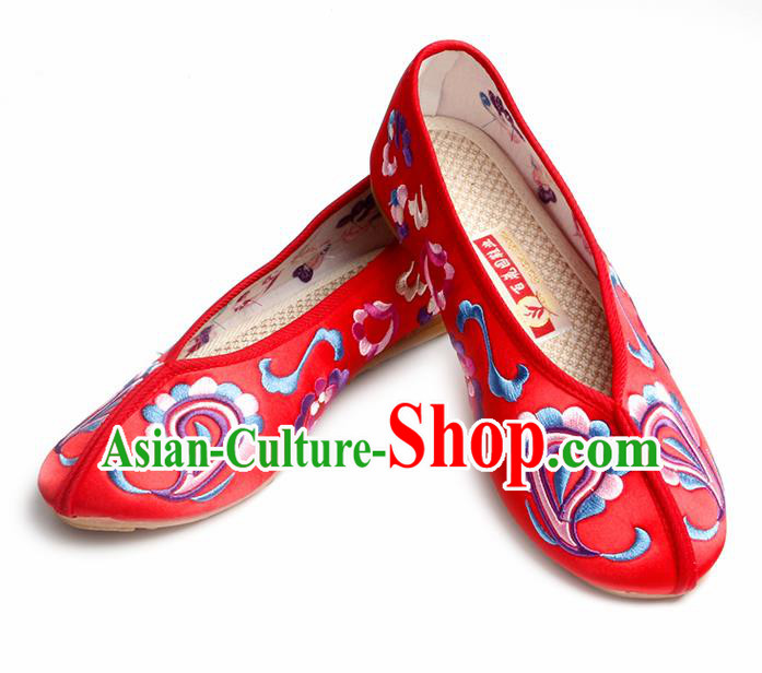 Chinese Traditional Embroidered Red Shoes Opera Shoes Hanfu Shoes Satin Shoes for Women