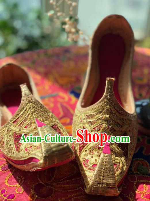 Asian India Traditional Wedding Embroidered Rosy Shoes Indian Handmade Shoes for Women